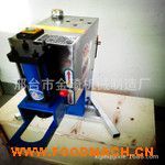 ����C ����C